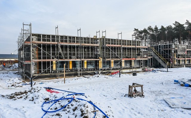 Planowany termin zakończenia prac przy budowie przedszkola to II kwartał 2024 r.