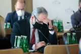 Koronawirus w Polsce. Minister Adam Niedzielski: Zastanawiamy się, jak wprowadzać obostrzenia skutecznie. Decyzja jeszcze nie zapadła