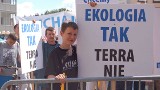 Kontrdemonstracja pracowników Kronospanu Szczecinek w obronie zakładu