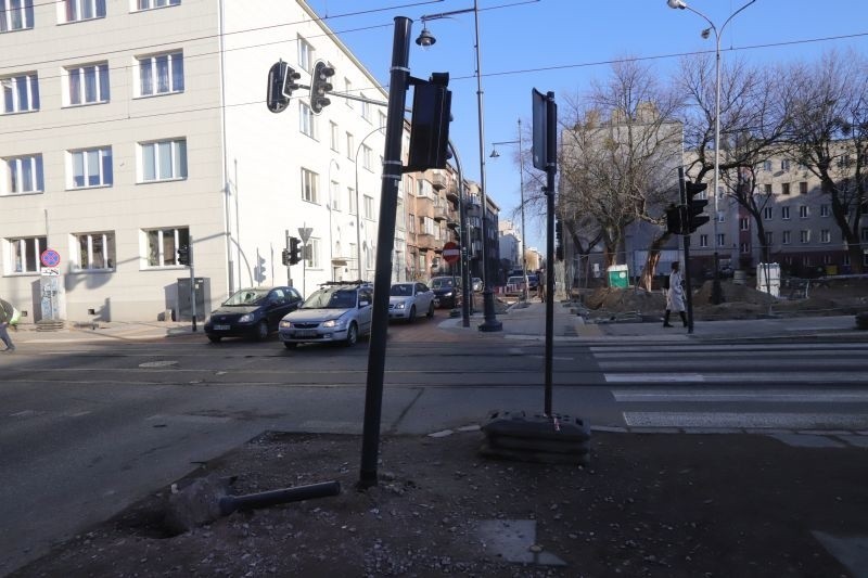 Kolejna stłuczka na pasach skrzyżowania ulic Jaracza i Kilińskiego. ZDJĘCIA