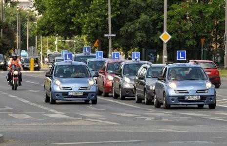 Szkoły jazdy oblegane. Z powodu zmian w egzaminie