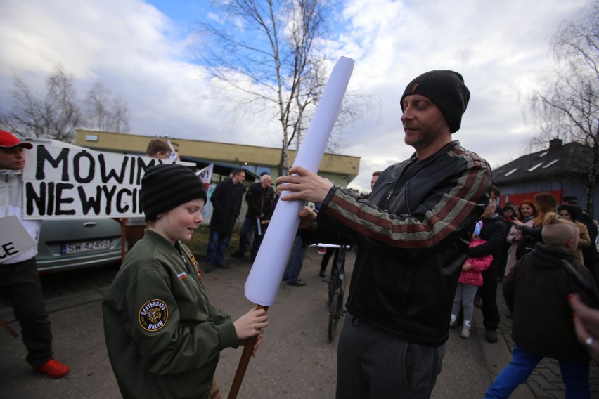 Protest mieszkańców przeciwko wycince drzew na Górze Hugona