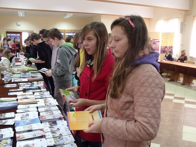 Ulotki informacyjne na targach w Myszyńcu cieszyły się...