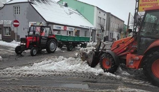 Radni dyskutowali też na temat zimowego utrzymania dróg. Intensywne opady śniegu to spore koszty dla miasta.
