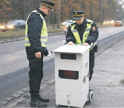 Od 2011 rokuk miejsca, w których będą mogły stanąć przenośne fotoradary będzie wskazywać policja. 