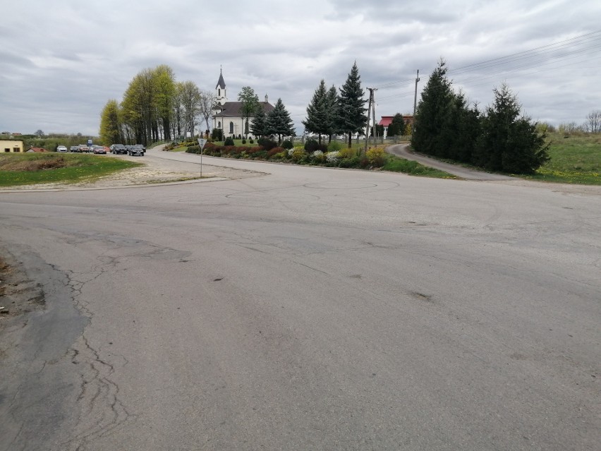 Władze powiatu sandomierskiego wyremontują odcinki dróg na terenie trzech gmin
