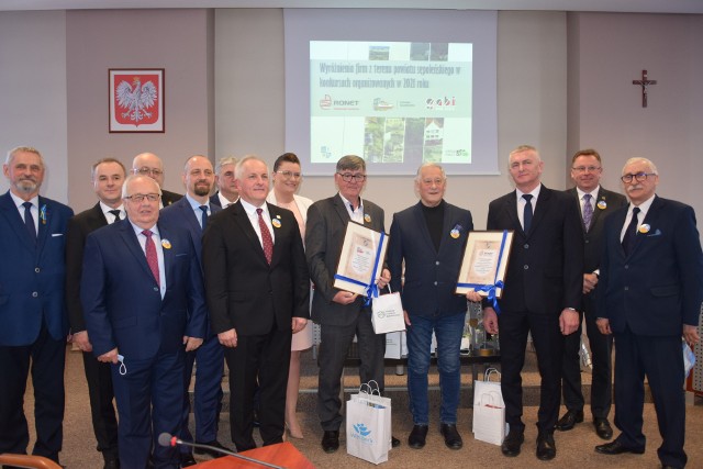 Wręczenie listów gratulacyjnych firmom z powiatu sępoleńskiego, laureatów konkursów regionalnych i ogólnopolskich dla przedsiębiorców