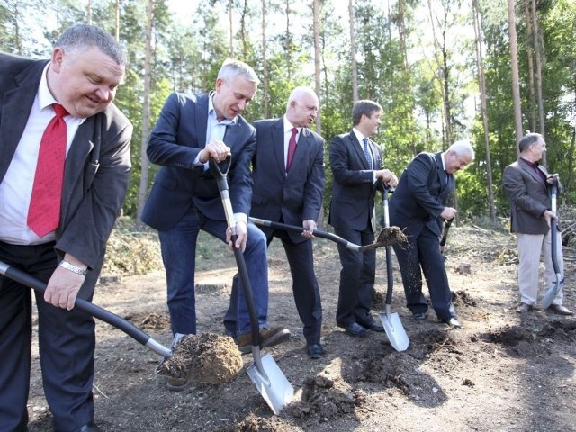 Politycy i samorządowcy zainaugurowali przebudowę drogi Białystok - Kleosin