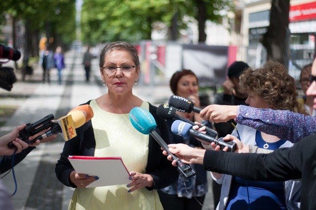 Podczas poniedziałkowej konferencji prasowej kierownictwa słupskiego ratusza wiceprezydent Krystyna Danilecka-Wojewódzka poinformowała, że w Słupsku na dobre trwa sezon remontów budynków mieszkalnych.