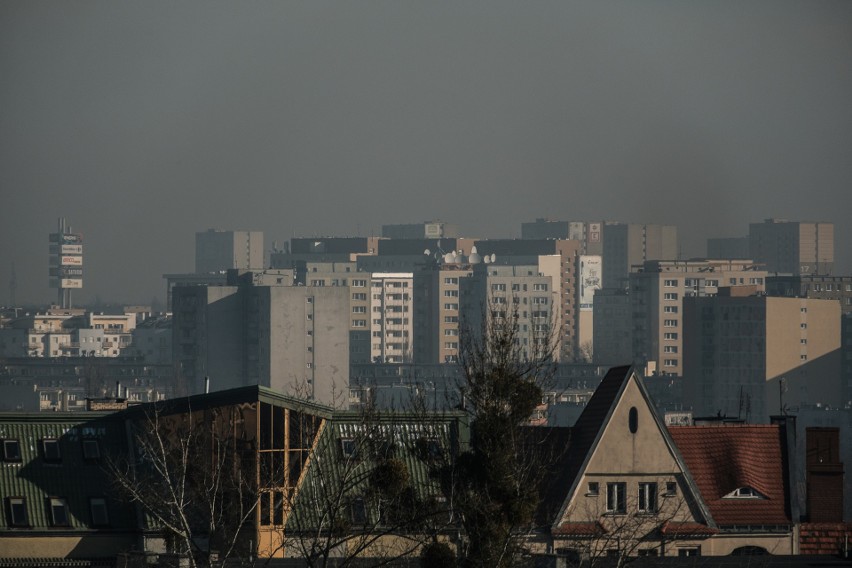 Bardzo złą jakość powietrza odnotowano we wtorek w Poznaniu....