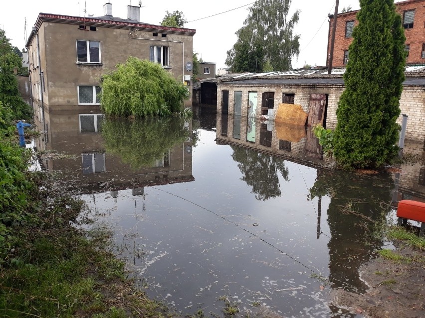 Uwaga burza w Łodzi. Ostrzeżenie meteorologiczne 2. stopnia przed burzami 19 czerwca. Burze! Pogoda dla województwa łódzkiego 19.06.2020