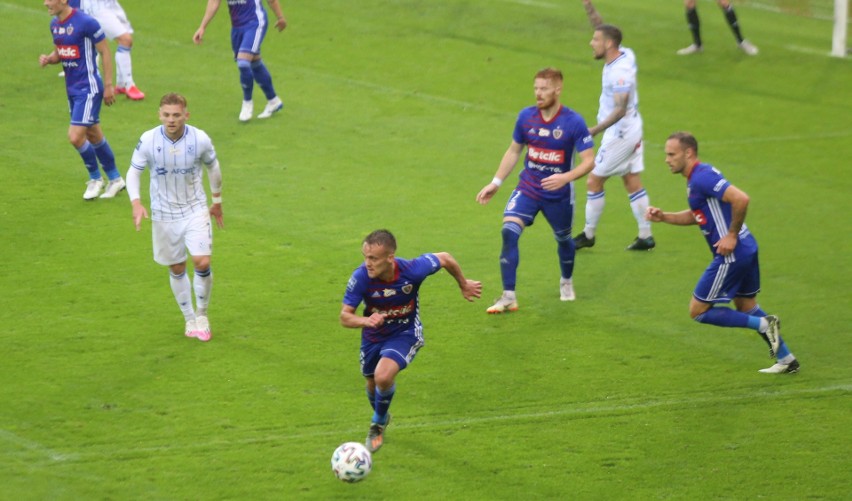 Piast Gliwice - Lech Poznań 0:2. Marzenia odpłynęły z deszczem [ZDJĘCIA, RELACJA]