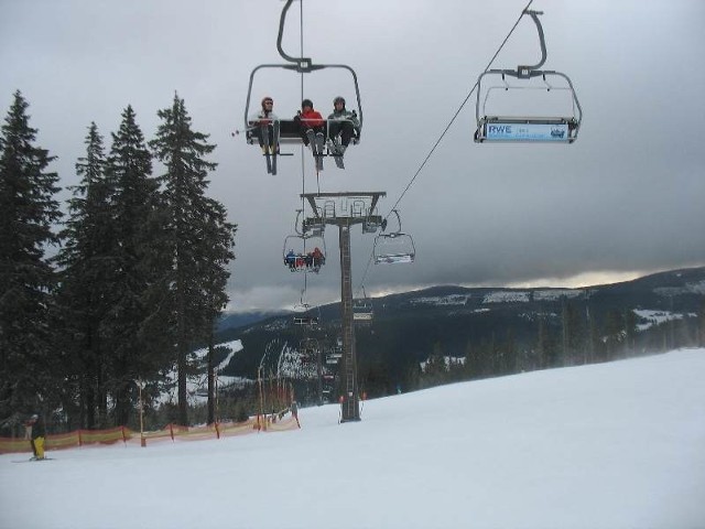 W Pecu można pojeździć na nartach