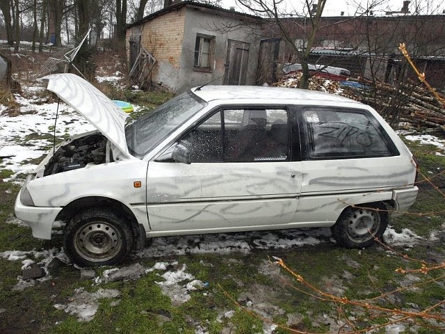 Citroena skradziono z terenu posesji w Sulechowie