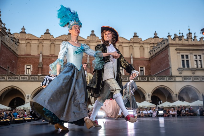 Niezwykły świat fantazji wyczarowany w barokowym ogrodzie. Trwa Festiwal Tańców Dworskich Cracovia Danza [ZDJĘCIA]