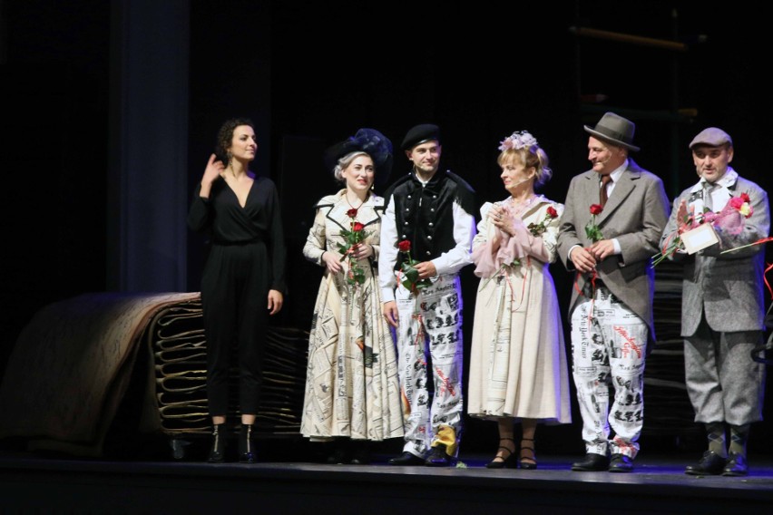"Kopciuszek" to pierwsza premiera Teatru Dramatycznego w...
