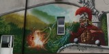 Artysta street art z Jasła ozdabia budynki w powiecie gorlickim. Namalował mural na remizie OSP w Pagorzynie [ZDJĘCIA]