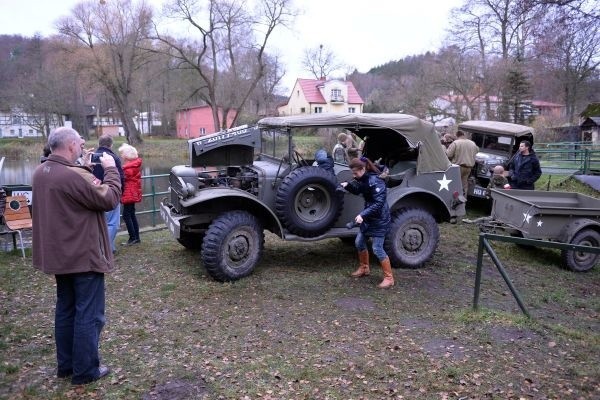 Pokaz aut militarnych w Kuźni Wodnej