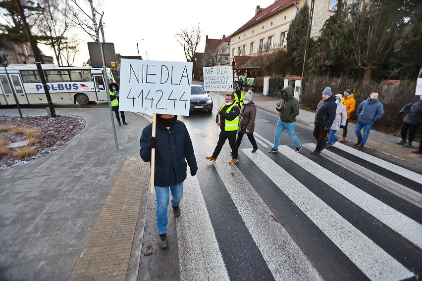 Protest w Świętej Katarzynie. Nie dla kolei dużych...