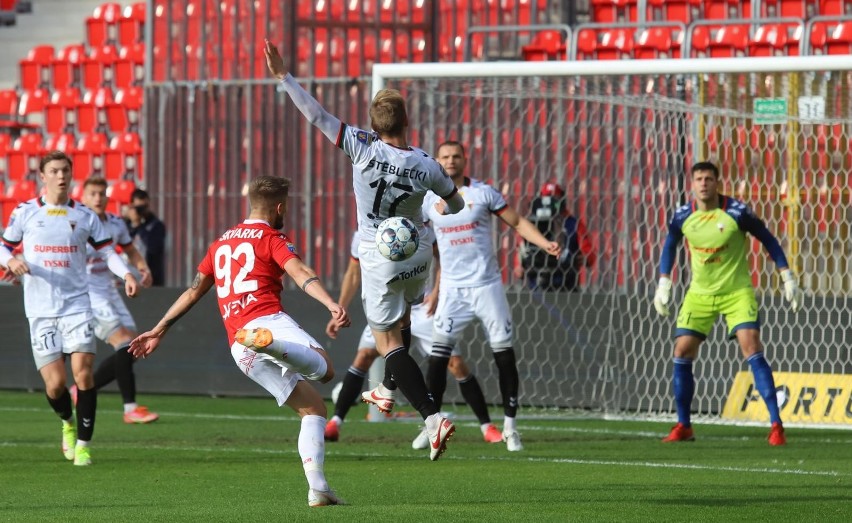 03.11.2021 r. Mecz 1/16 finału Fortuna Pucharu Polski: GKS...