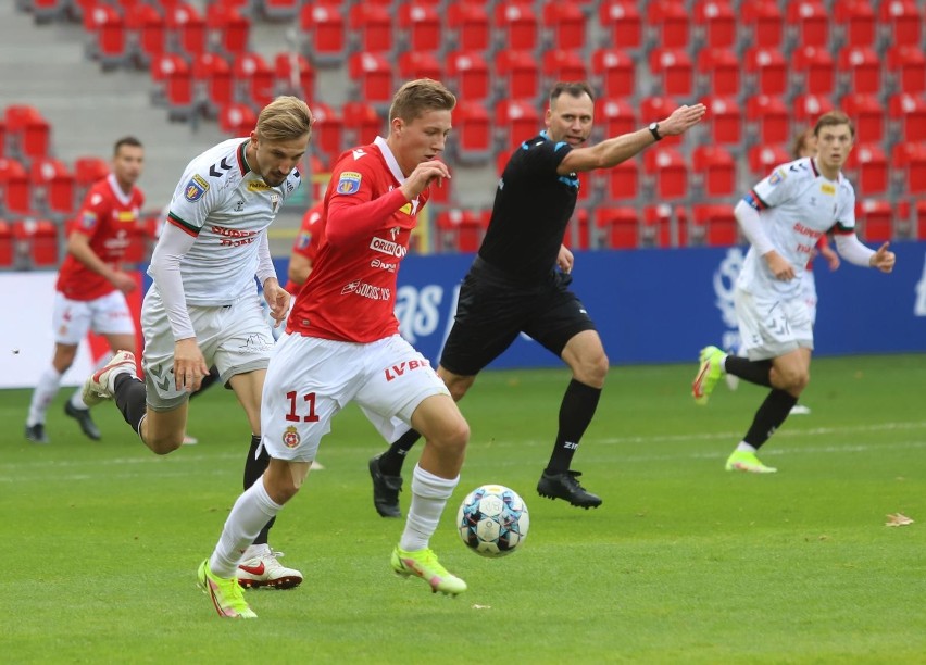 03.11.2021 r. Mecz 1/16 finału Fortuna Pucharu Polski: GKS...