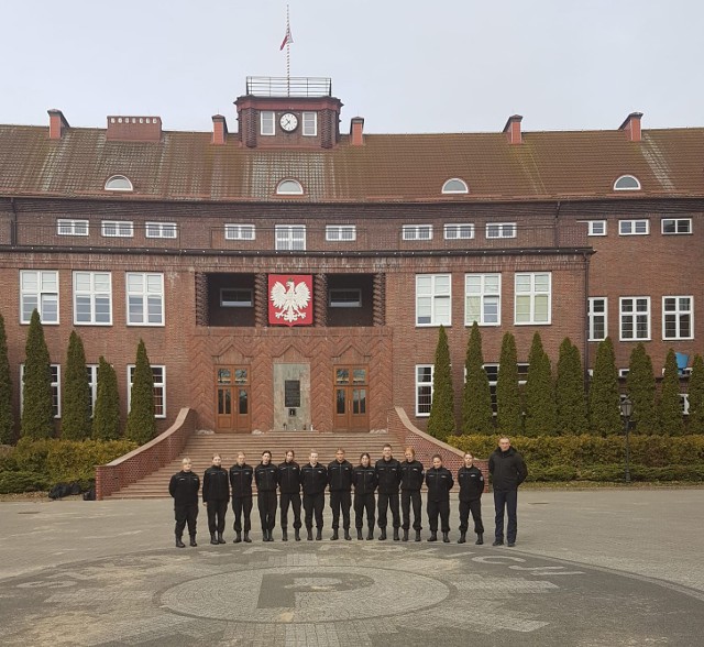 Wizyty uczniów ZSI w Szkole Policji odbywają się w ramach porozumienia zawartego pomiędzy Komendantem Szkoły Policji i Dyrektorem Zespołu Szkół Informatycznych.