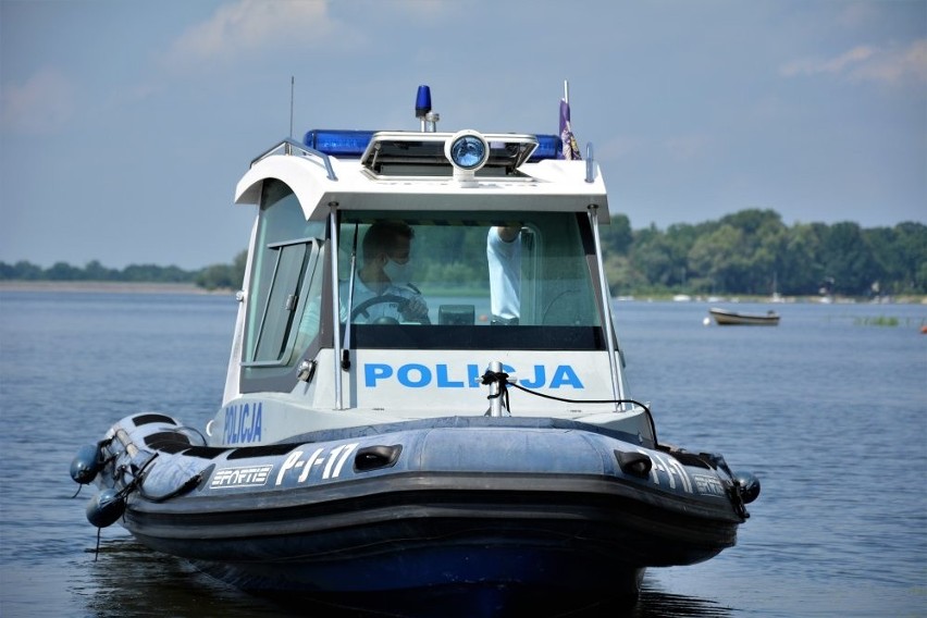 Opolska policja apeluje o bezpieczne spędzanie wakacji.