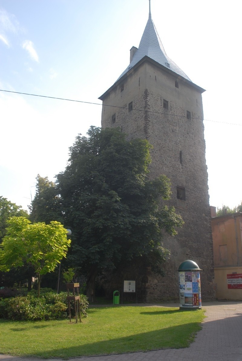 Żary - miasto murów, baszt i wież