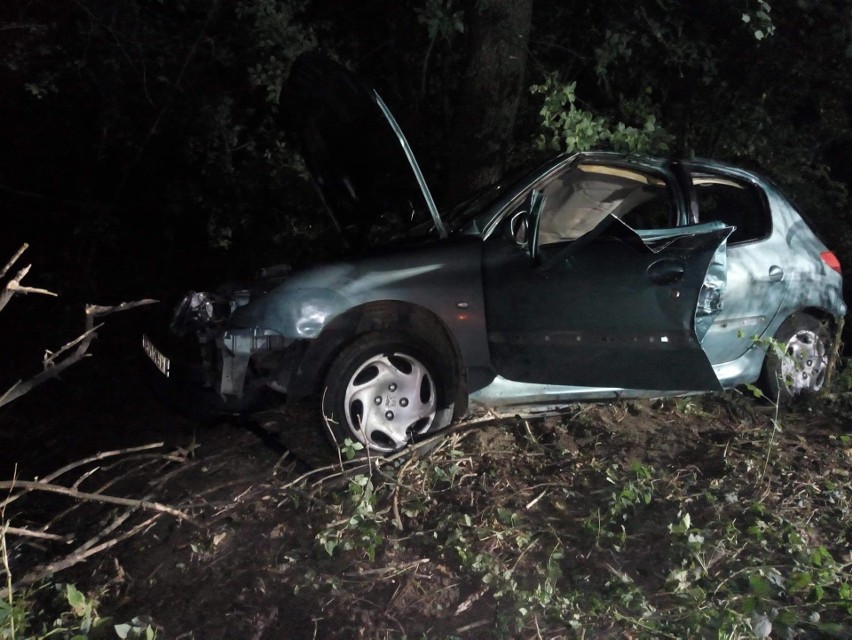 Tragiczny wypadek w Cichawie. Nie żyje kierowca