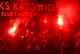 Wspaniałe powitanie hokeistów GKS Katowice przez kibiców po awansie drużyny do finału ZDJĘCIA