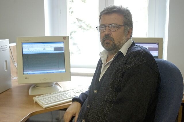 Henryk Zajączkowski przez godzinę odpowiadał na pytania internautów.