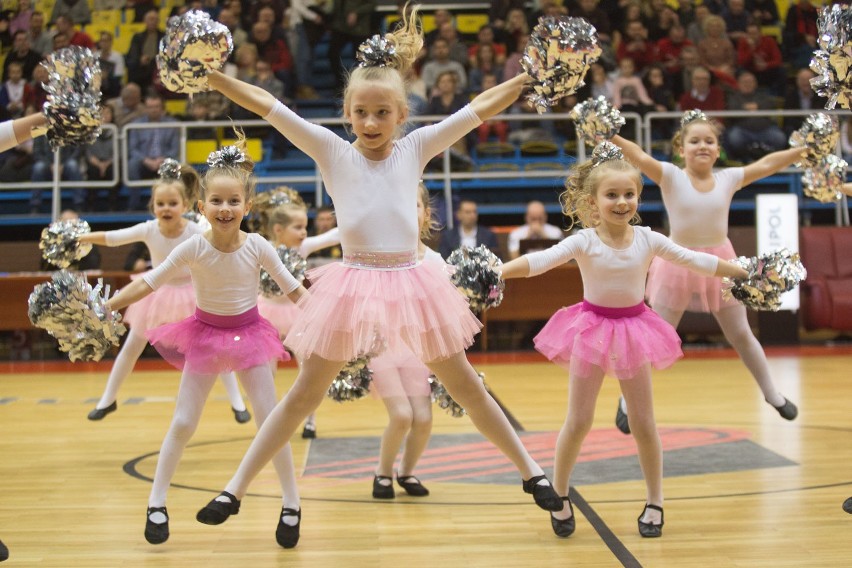 Kolejny udany występ dziewczyn z grupy Cheerleaders Maxi....