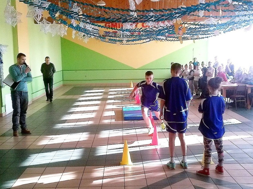 W turnieju uczestniczyły dzieci ze szkół podstawowych.