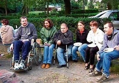 Członkowie Stowarzyszenia Osób Niepełnosprawnych "Nadzieja" liczą także na Twoją pomoc FOT. MAGDALENA BALICKA