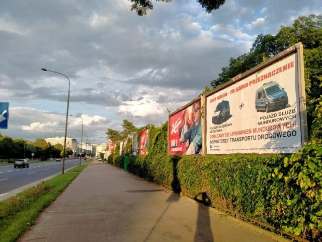 W ramach kampanii billboardowej, plakaty pojawiły się na razie w Warszawie. Związkowy nie wykluczają jednak rozszerzenia akcji i jej form