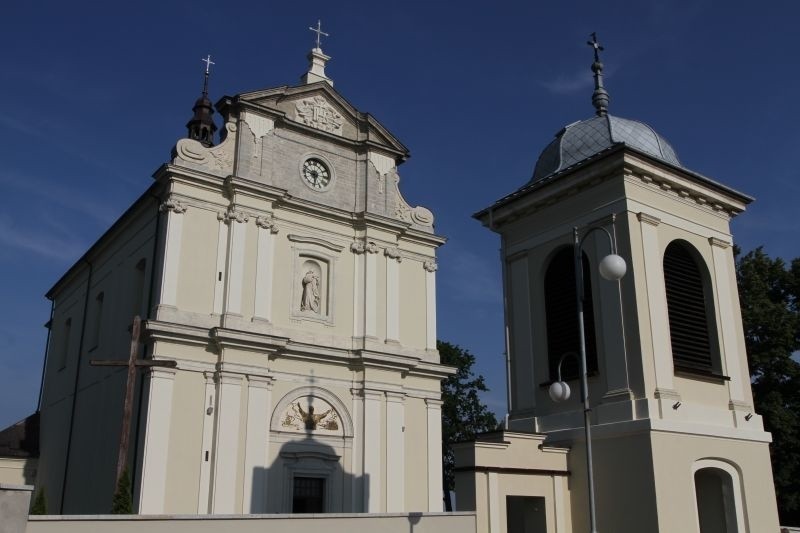 Pochodzący z XVIII wieku kościół parafialny pod wezwaniem...