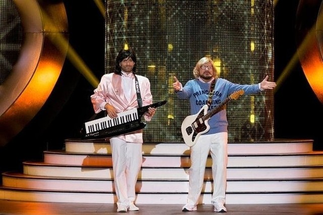 Maciej Dowbor i Piotr Gąsowski jako Modern Talking (fot. M. Zawada/Polsat)