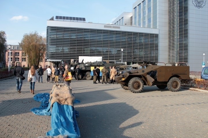 Święto Niepodległości w Gliwicach: Militaria na Politechnice Śląskiej [ZDJĘCIA]