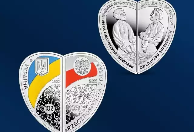 Dwie srebrne monety, jedna o nominale 10 zł, druga o nominale 10 hrywien, tworzą jeden zestaw układając się w kształt serca.