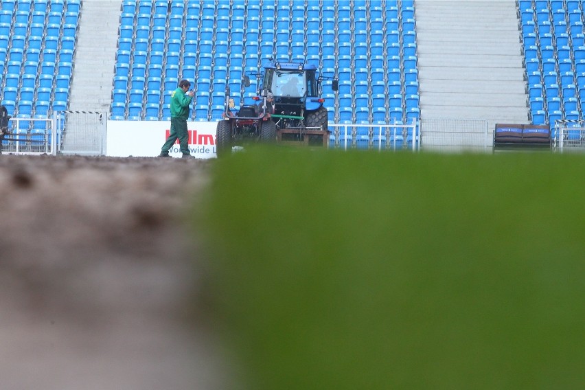 Jest decyzja w sprawie wymiany murawy na stadionie w...