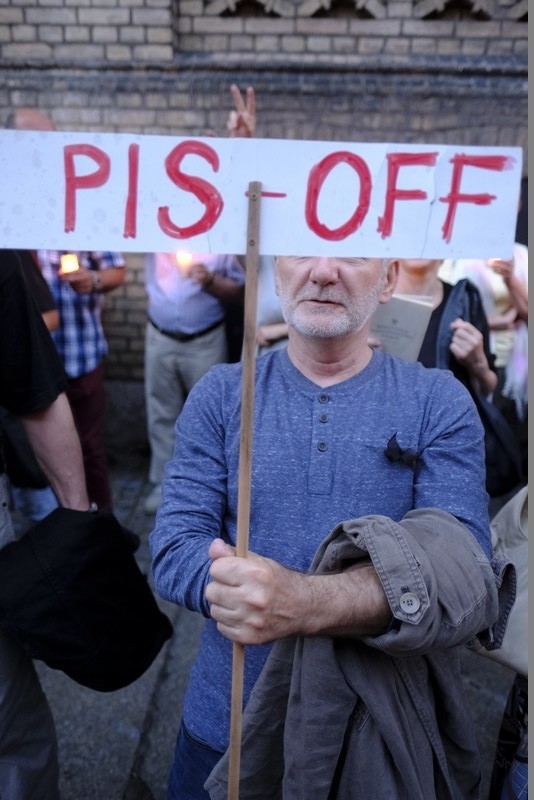 Toruń. Protest po uchwaleniu ustawy o Sądzie Najwyższym...