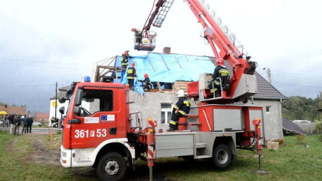 Uszkodzony przez Orkan Ksawery dom w Radnicy