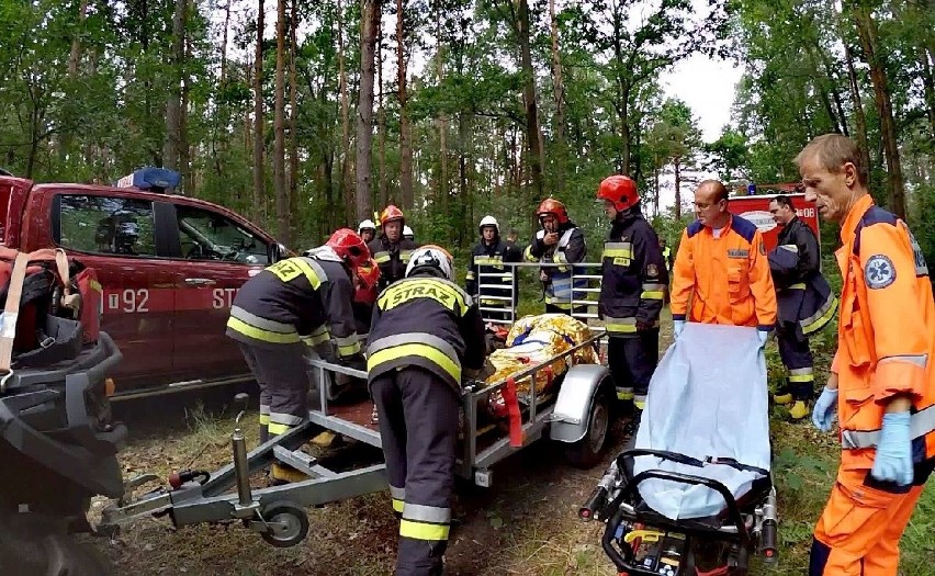 Wielki pożar lasu, nawałnica zniszczyła obóz harcerski. Na ratunek ruszyli buscy strażacy [ZDJĘCIA]