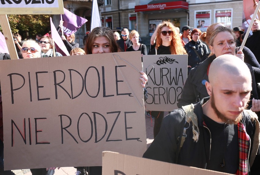 Czarny protest w Sopocie