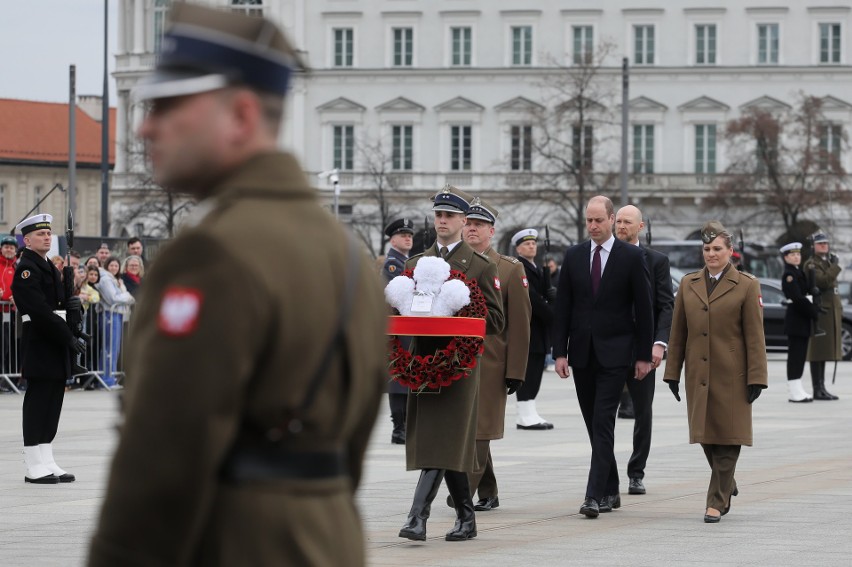 Książę Walii William złożył wieniec przy Grobie Nieznanego...