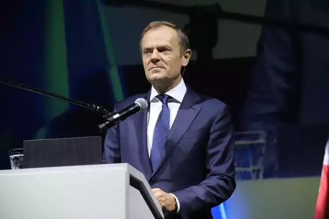 Najlepszym kontrkandydatem dla Andrzeja Dudy w przyszłorocznych wyborach prezydenckich jest Donald Tusk - wynika z sondażu IBRiS dla „Dziennika Gazety Prawnej”" i RMF FM.