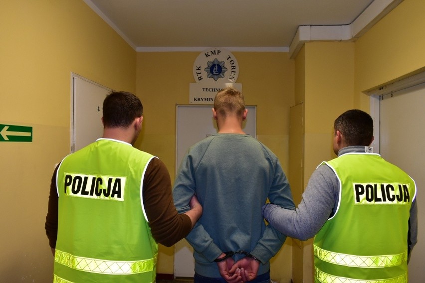 Toruńscy policjanci zatrzymali dwie osoby, odpowiedzialne za...