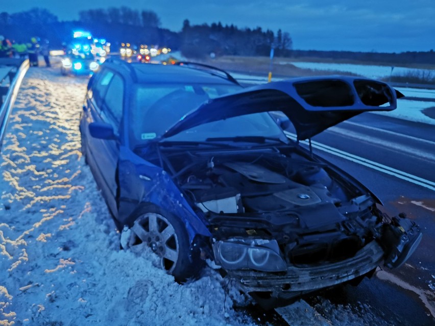 Wypadek koło Białogardu. Zderzenie dwóch aut