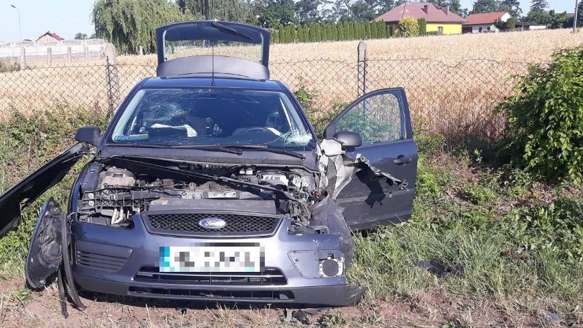 Wypadek dwóch samochodów osobowych w Radzanowie.