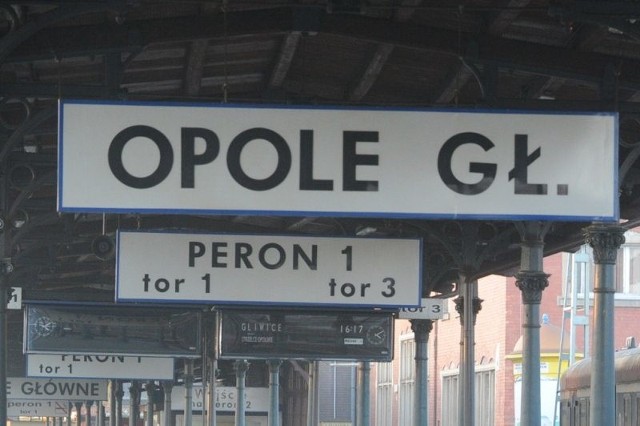 25-latka wysadzono z pociągu na stacji Opole - Główne i przewieziono do izby wytrzeźwień.